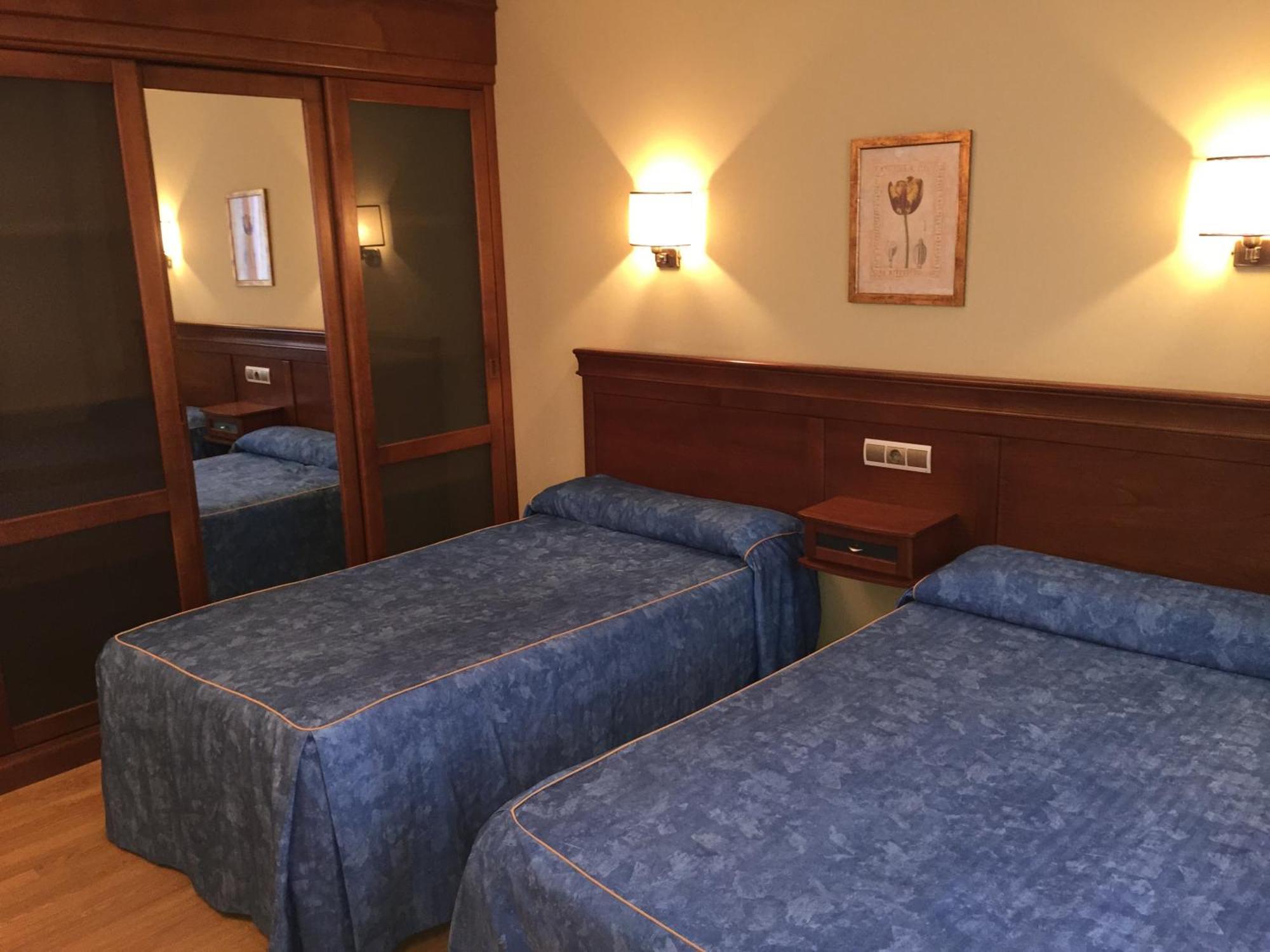 Hostal Tio Pepe II Bembibre  Chambre photo