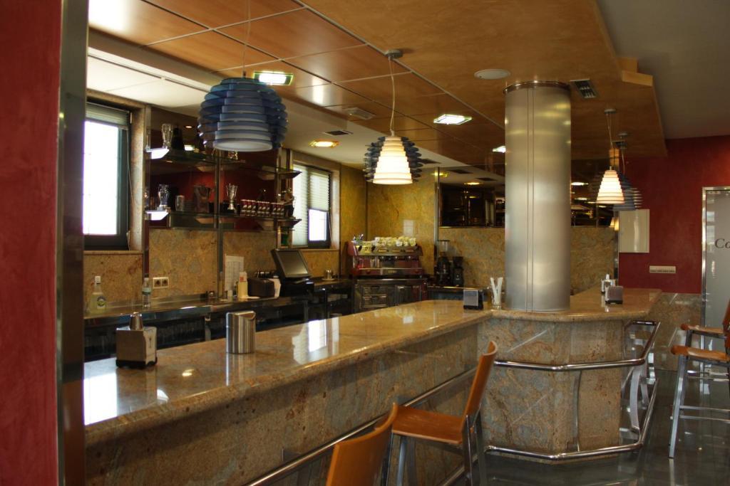 Hostal Tio Pepe II Bembibre  Extérieur photo